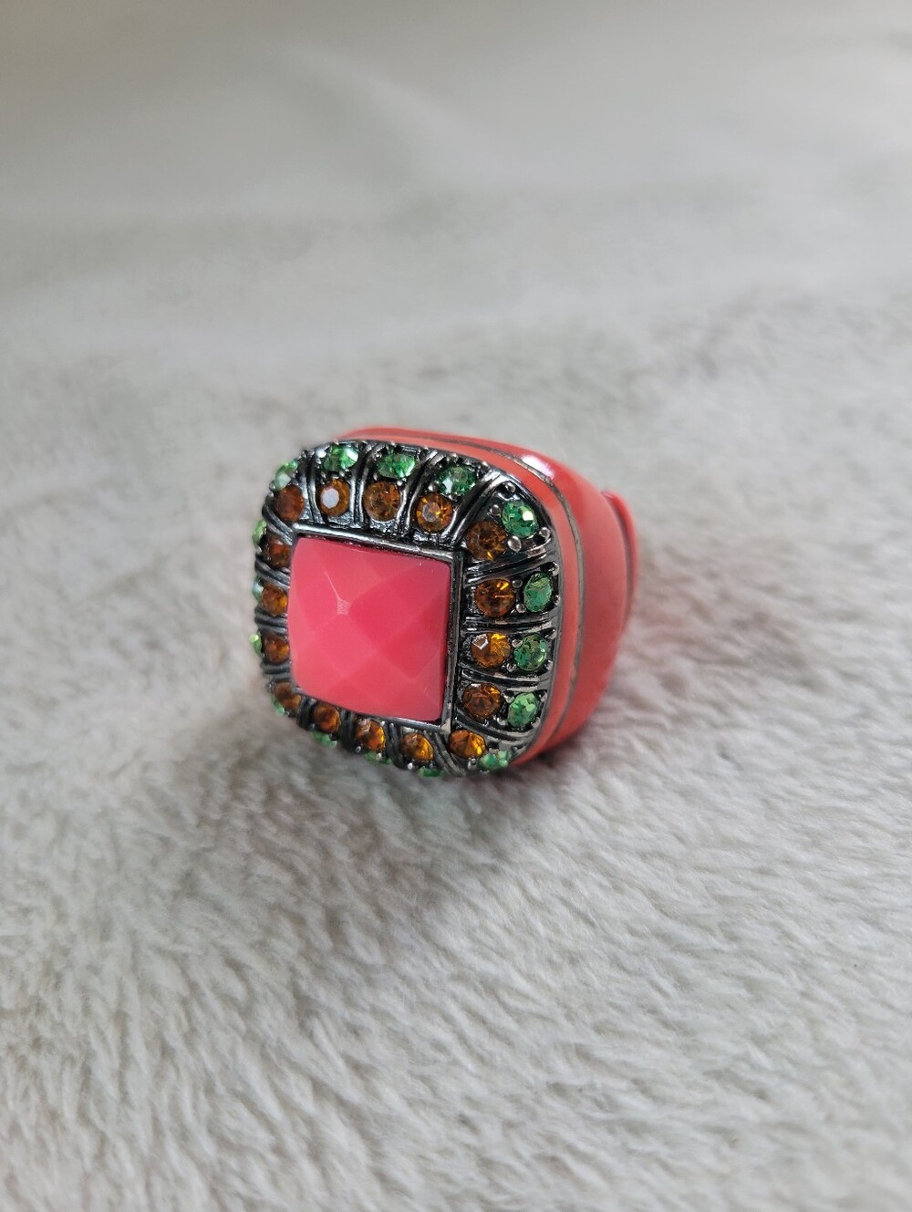 GUC Bold Chunky Mod Coral Pink Cocktail Statement Stretch Ring (US 7.5) - Picture 13 of 15